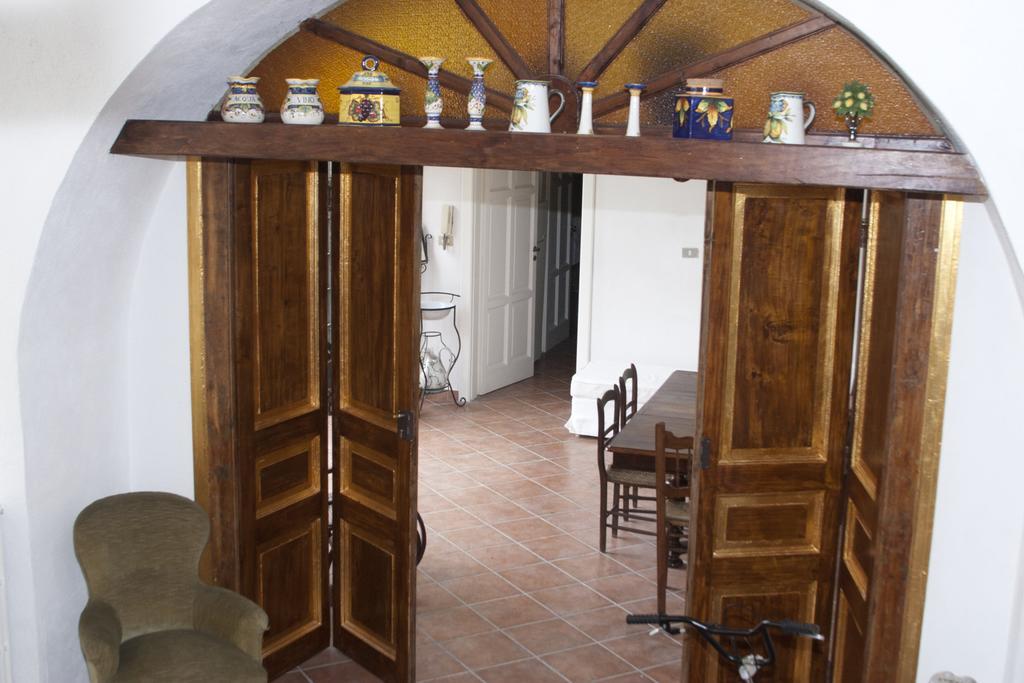 Palazzo D'Orsi Villa Calvanico Buitenkant foto